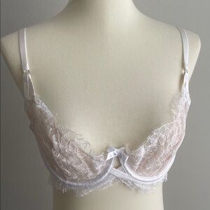 New Victoria's Secret White Lace Bra 34C